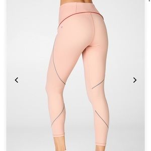 High-Waisted Motion365 Reflective 7/8